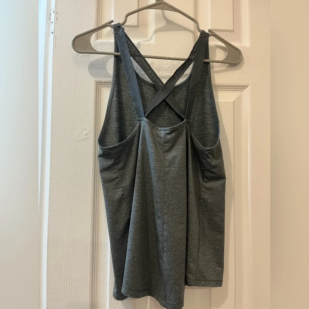 Under Armour Heather Gray and Black Tank Tops - Picture 3 of 5